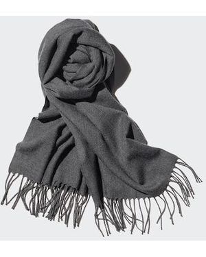 Uniqlo 100% cashmere scarf folded